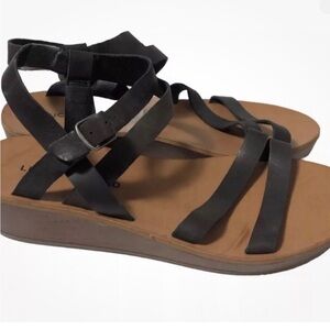 Lucky Brand Wedge Black Strappy Sandals. Size 8.5.